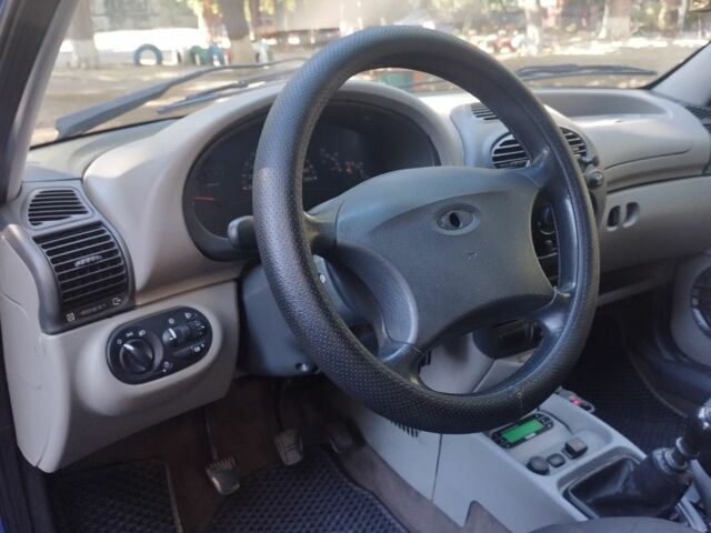 Синий ВАЗ Калина, объемом двигателя 1.6 л и пробегом 180 тыс. км за 1700 $, фото 14 на Automoto.ua