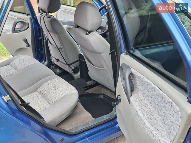 Синий ВАЗ Калина, объемом двигателя 1.6 л и пробегом 187 тыс. км за 2800 $, фото 9 на Automoto.ua