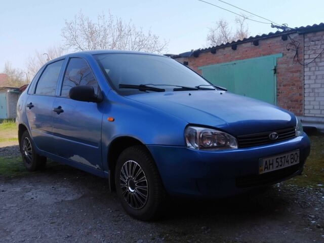 Синий ВАЗ Калина, объемом двигателя 1.6 л и пробегом 250 тыс. км за 1500 $, фото 2 на Automoto.ua