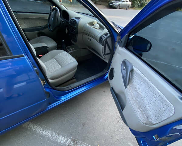 Синій ВАЗ Калина, об'ємом двигуна 1.6 л та пробігом 162 тис. км за 2800 $, фото 16 на Automoto.ua