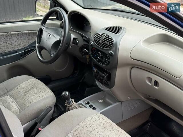 Синій ВАЗ Калина, об'ємом двигуна 1.6 л та пробігом 186 тис. км за 2200 $, фото 11 на Automoto.ua