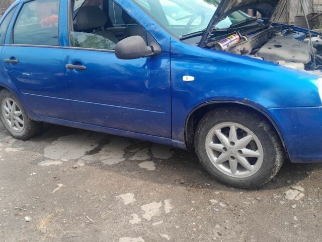 Синий ВАЗ Калина, объемом двигателя 1.6 л и пробегом 210 тыс. км за 1400 $, фото 2 на Automoto.ua