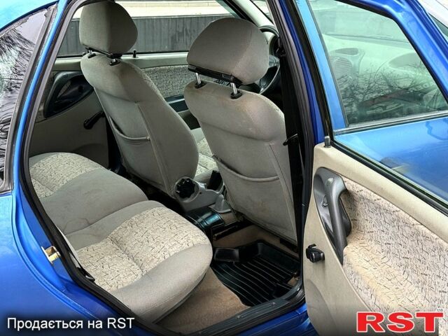 Синій ВАЗ Kalina, об'ємом двигуна 1.6 л та пробігом 186 тис. км за 2300 $, фото 9 на Automoto.ua