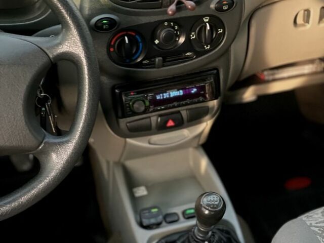 Синий ВАЗ Калина, объемом двигателя 1.6 л и пробегом 192 тыс. км за 2100 $, фото 12 на Automoto.ua