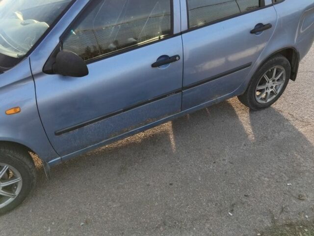 Синій ВАЗ Калина, об'ємом двигуна 1.6 л та пробігом 227 тис. км за 2000 $, фото 1 на Automoto.ua