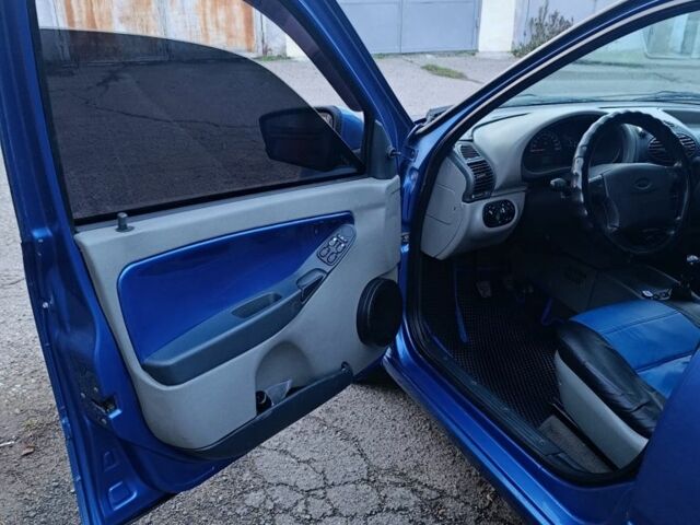 Синий ВАЗ Калина, объемом двигателя 1.6 л и пробегом 110 тыс. км за 2500 $, фото 4 на Automoto.ua