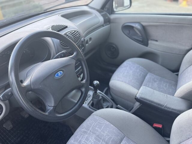 Синий ВАЗ Калина, объемом двигателя 1.6 л и пробегом 150 тыс. км за 1800 $, фото 5 на Automoto.ua