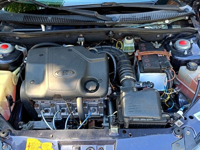 Синій ВАЗ Kalina, об'ємом двигуна 1.6 л та пробігом 200 тис. км за 1750 $, фото 7 на Automoto.ua