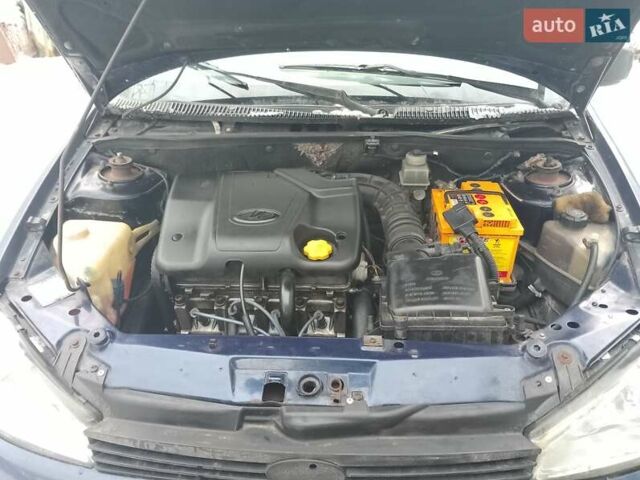 Синий ВАЗ Калина, объемом двигателя 1.6 л и пробегом 135 тыс. км за 1500 $, фото 4 на Automoto.ua