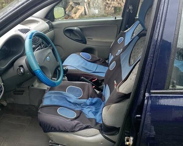 Синий ВАЗ Калина, объемом двигателя 1.6 л и пробегом 140 тыс. км за 1400 $, фото 4 на Automoto.ua