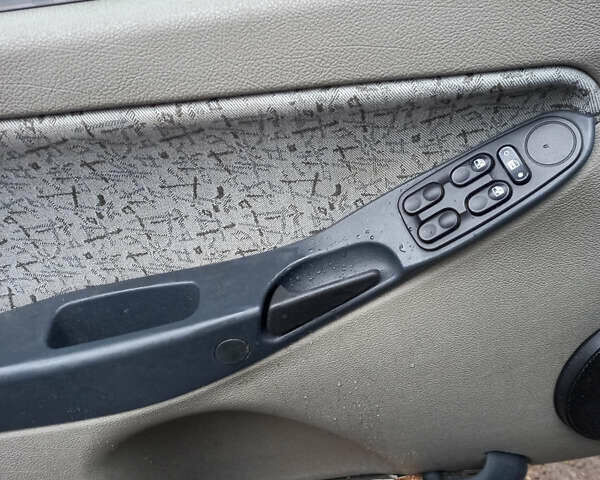 Синий ВАЗ Калина, объемом двигателя 1.6 л и пробегом 246 тыс. км за 2500 $, фото 5 на Automoto.ua