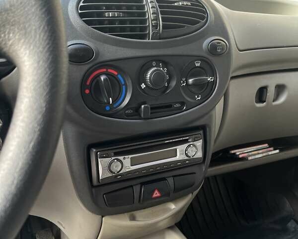 Синий ВАЗ Калина, объемом двигателя 1.6 л и пробегом 25 тыс. км за 3850 $, фото 13 на Automoto.ua