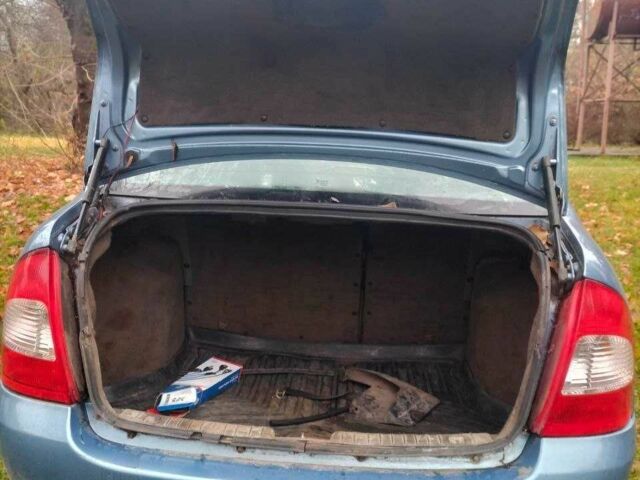 Синій ВАЗ Калина, об'ємом двигуна 1.6 л та пробігом 110 тис. км за 1200 $, фото 4 на Automoto.ua