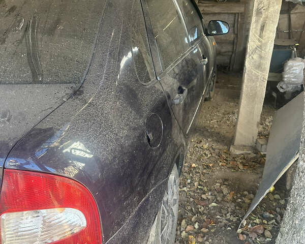 Синій ВАЗ Калина, об'ємом двигуна 1.6 л та пробігом 150 тис. км за 2950 $, фото 2 на Automoto.ua