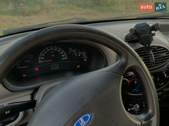 Синий ВАЗ Калина, объемом двигателя 1.6 л и пробегом 127 тыс. км за 2450 $, фото 16 на Automoto.ua