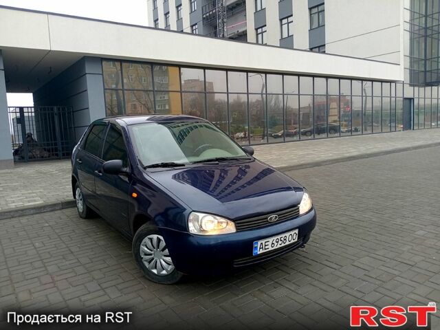 Синий ВАЗ Kalina, объемом двигателя 1.6 л и пробегом 150 тыс. км за 1850 $, фото 2 на Automoto.ua