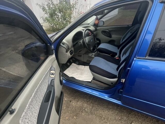 Синий ВАЗ Калина, объемом двигателя 1.6 л и пробегом 219 тыс. км за 2300 $, фото 6 на Automoto.ua