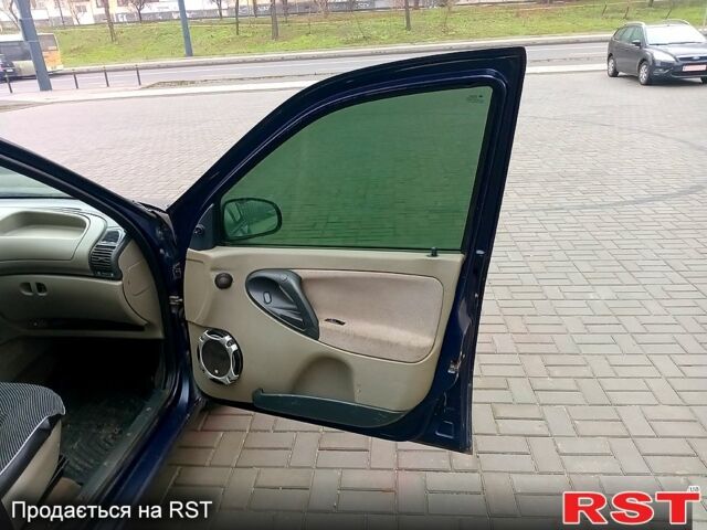 Синий ВАЗ Kalina, объемом двигателя 1.6 л и пробегом 150 тыс. км за 1850 $, фото 6 на Automoto.ua