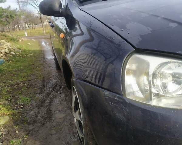 Синий ВАЗ Калина, объемом двигателя 1.6 л и пробегом 170 тыс. км за 2400 $, фото 3 на Automoto.ua