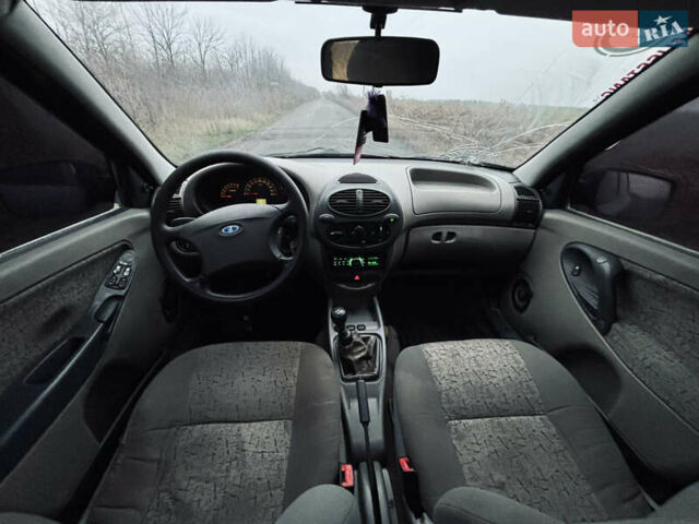 Синий ВАЗ Калина, объемом двигателя 1.6 л и пробегом 262 тыс. км за 1599 $, фото 7 на Automoto.ua