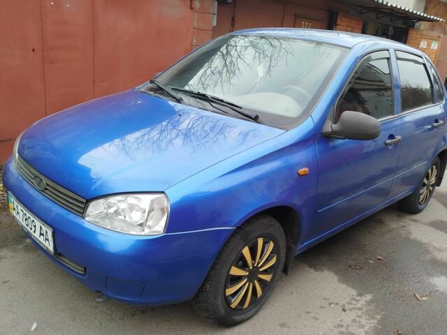 Синій ВАЗ Калина, об'ємом двигуна 1.6 л та пробігом 261 тис. км за 1600 $, фото 2 на Automoto.ua