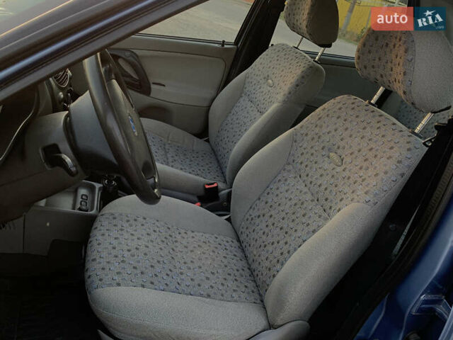 Синий ВАЗ Калина, объемом двигателя 1.6 л и пробегом 127 тыс. км за 2450 $, фото 12 на Automoto.ua