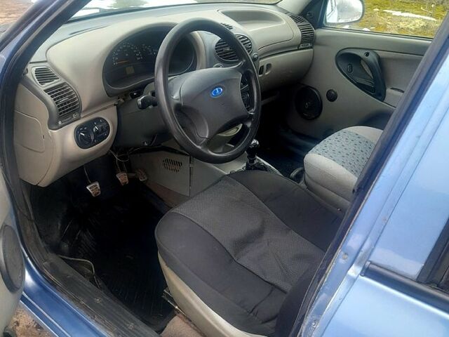Синий ВАЗ Kalina, объемом двигателя 16 л и пробегом 257 тыс. км за 1600 $, фото 5 на Automoto.ua