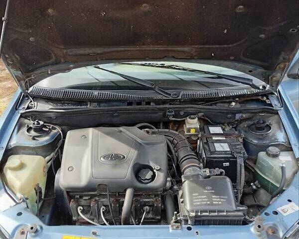 Синий ВАЗ Калина, объемом двигателя 1.6 л и пробегом 145 тыс. км за 2399 $, фото 2 на Automoto.ua