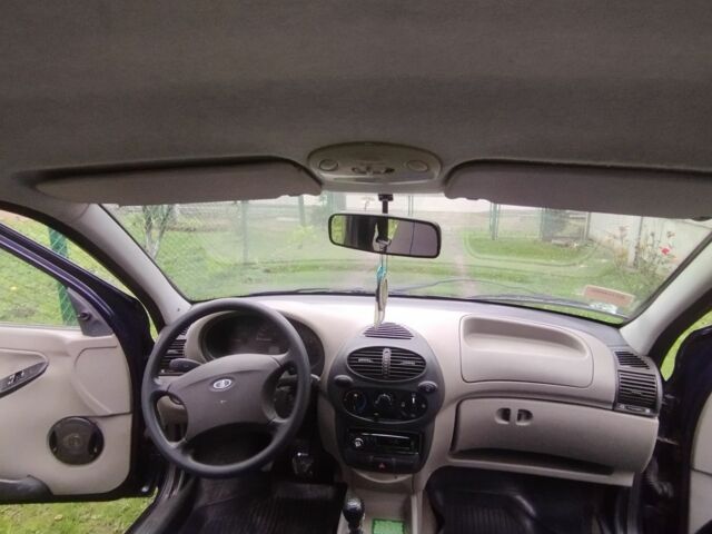 Синий ВАЗ Калина, объемом двигателя 0 л и пробегом 180 тыс. км за 1250 $, фото 4 на Automoto.ua