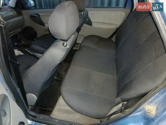 Синий ВАЗ Калина, объемом двигателя 1.6 л и пробегом 116 тыс. км за 2100 $, фото 2 на Automoto.ua