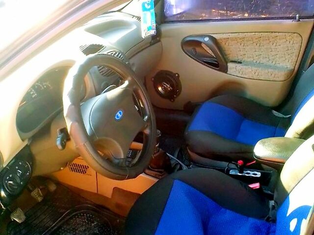 Синій ВАЗ Kalina, об'ємом двигуна 1.6 л та пробігом 150 тис. км за 2100 $, фото 4 на Automoto.ua