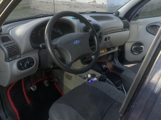 Синій ВАЗ Калина, об'ємом двигуна 1.6 л та пробігом 200 тис. км за 1100 $, фото 4 на Automoto.ua