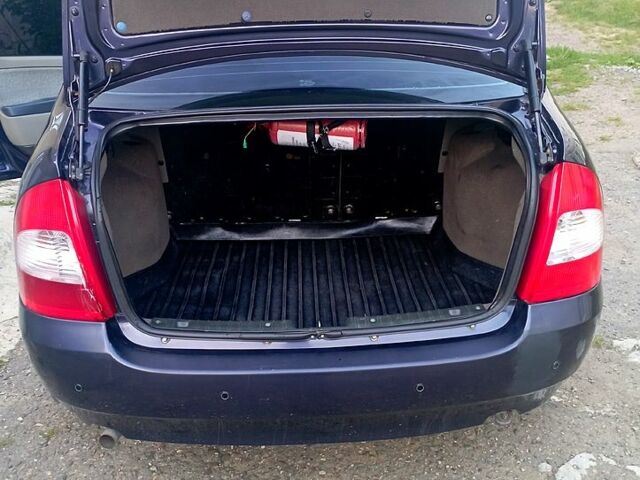 Синій ВАЗ Kalina, об'ємом двигуна 1.6 л та пробігом 108 тис. км за 2650 $, фото 3 на Automoto.ua