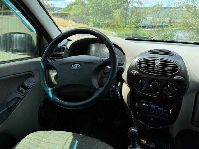 Синій ВАЗ Калина, об'ємом двигуна 1.6 л та пробігом 90 тис. км за 2100 $, фото 15 на Automoto.ua