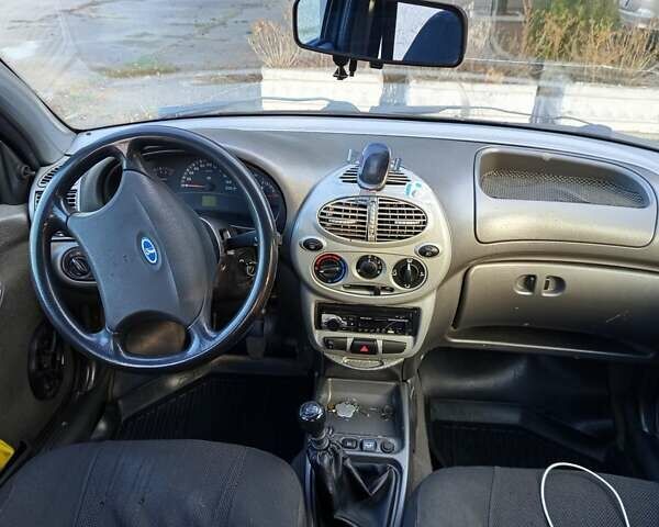 Синий ВАЗ Калина, объемом двигателя 1.6 л и пробегом 175 тыс. км за 1600 $, фото 1 на Automoto.ua