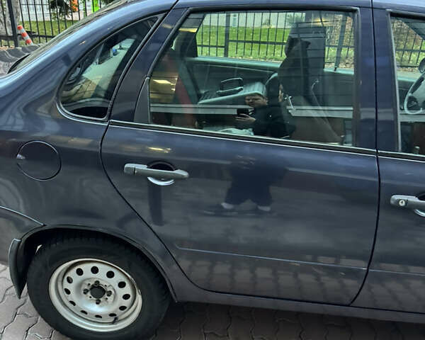 Синий ВАЗ Калина, объемом двигателя 1.39 л и пробегом 116 тыс. км за 2335 $, фото 4 на Automoto.ua