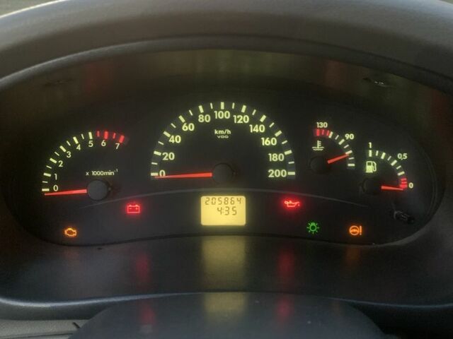 Синій ВАЗ Калина, об'ємом двигуна 1.6 л та пробігом 200 тис. км за 1100 $, фото 5 на Automoto.ua