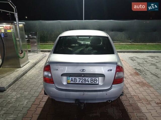 Синій ВАЗ Калина, об'ємом двигуна 1.6 л та пробігом 250 тис. км за 1750 $, фото 2 на Automoto.ua