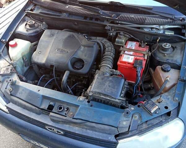 Синий ВАЗ Калина, объемом двигателя 1.6 л и пробегом 175 тыс. км за 1600 $, фото 5 на Automoto.ua