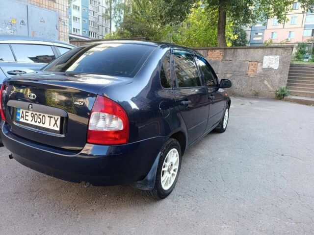 Синий ВАЗ Калина, объемом двигателя 1.4 л и пробегом 184 тыс. км за 1600 $, фото 1 на Automoto.ua