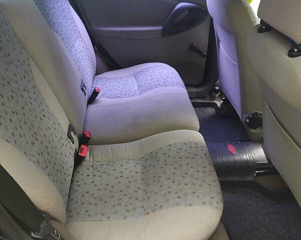 Синій ВАЗ Калина, об'ємом двигуна 1.39 л та пробігом 145 тис. км за 2400 $, фото 7 на Automoto.ua