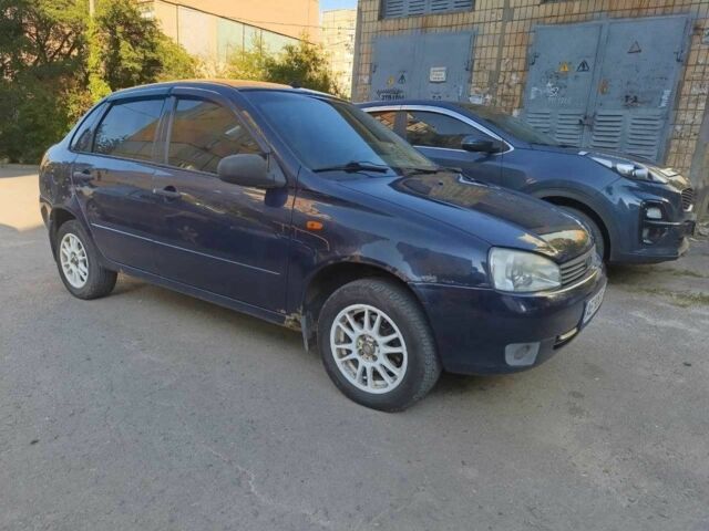 Синий ВАЗ Калина, объемом двигателя 1.4 л и пробегом 184 тыс. км за 1600 $, фото 6 на Automoto.ua