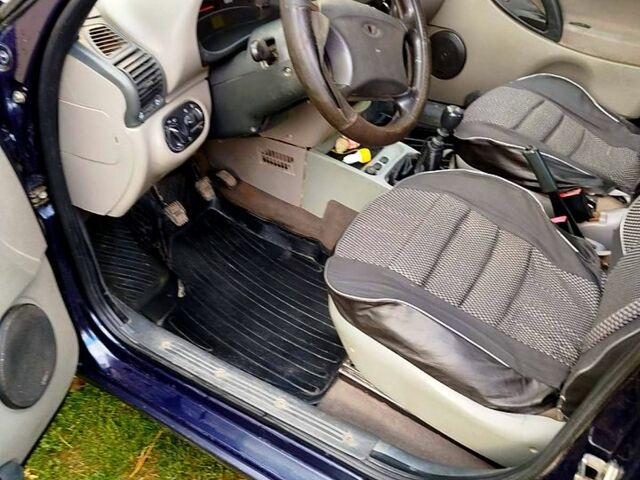 Синий ВАЗ Kalina, объемом двигателя 1.4 л и пробегом 160 тыс. км за 2200 $, фото 6 на Automoto.ua