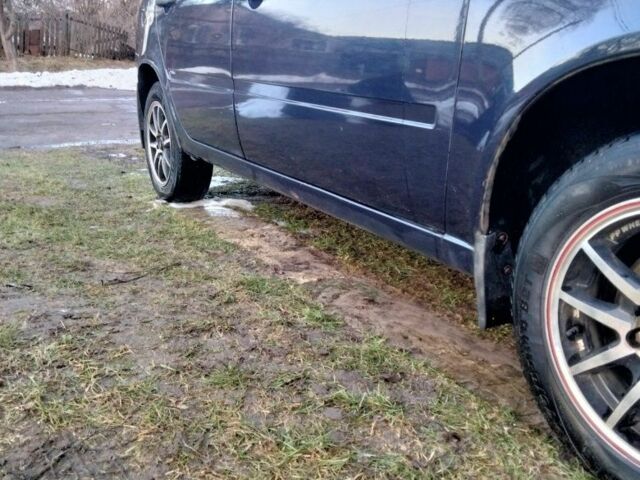 Синій ВАЗ Калина, об'ємом двигуна 1.4 л та пробігом 115 тис. км за 2000 $, фото 2 на Automoto.ua