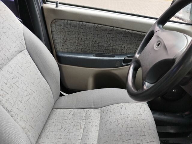 Синий ВАЗ Калина, объемом двигателя 1.6 л и пробегом 218 тыс. км за 1650 $, фото 7 на Automoto.ua