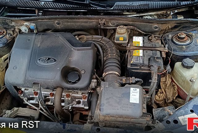 Синий ВАЗ Kalina, объемом двигателя 1.6 л и пробегом 170 тыс. км за 2400 $, фото 7 на Automoto.ua