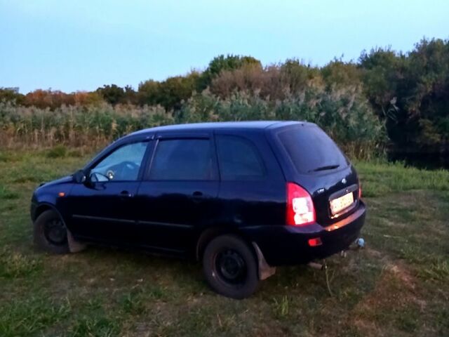 Синий ВАЗ Kalina, объемом двигателя 1.6 л и пробегом 332 тыс. км за 2500 $, фото 1 на Automoto.ua