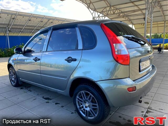 Зеленый ВАЗ Kalina, объемом двигателя 1.6 л и пробегом 183 тыс. км за 2000 $, фото 3 на Automoto.ua