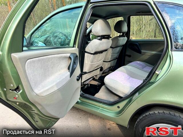 Зелений ВАЗ Kalina, об'ємом двигуна 1.6 л та пробігом 114 тис. км за 3200 $, фото 5 на Automoto.ua