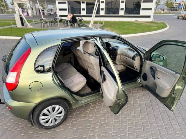 Зеленый ВАЗ Калина, объемом двигателя 1.4 л и пробегом 220 тыс. км за 2100 $, фото 14 на Automoto.ua